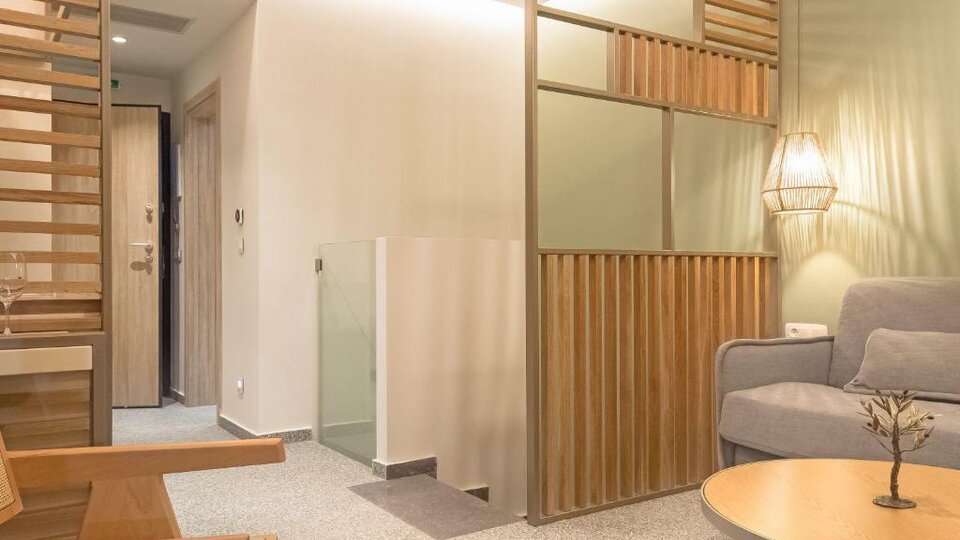 Eco Green Residences & Suites