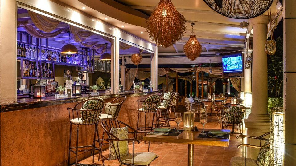 Aeolos Boutique Hotel & Suites